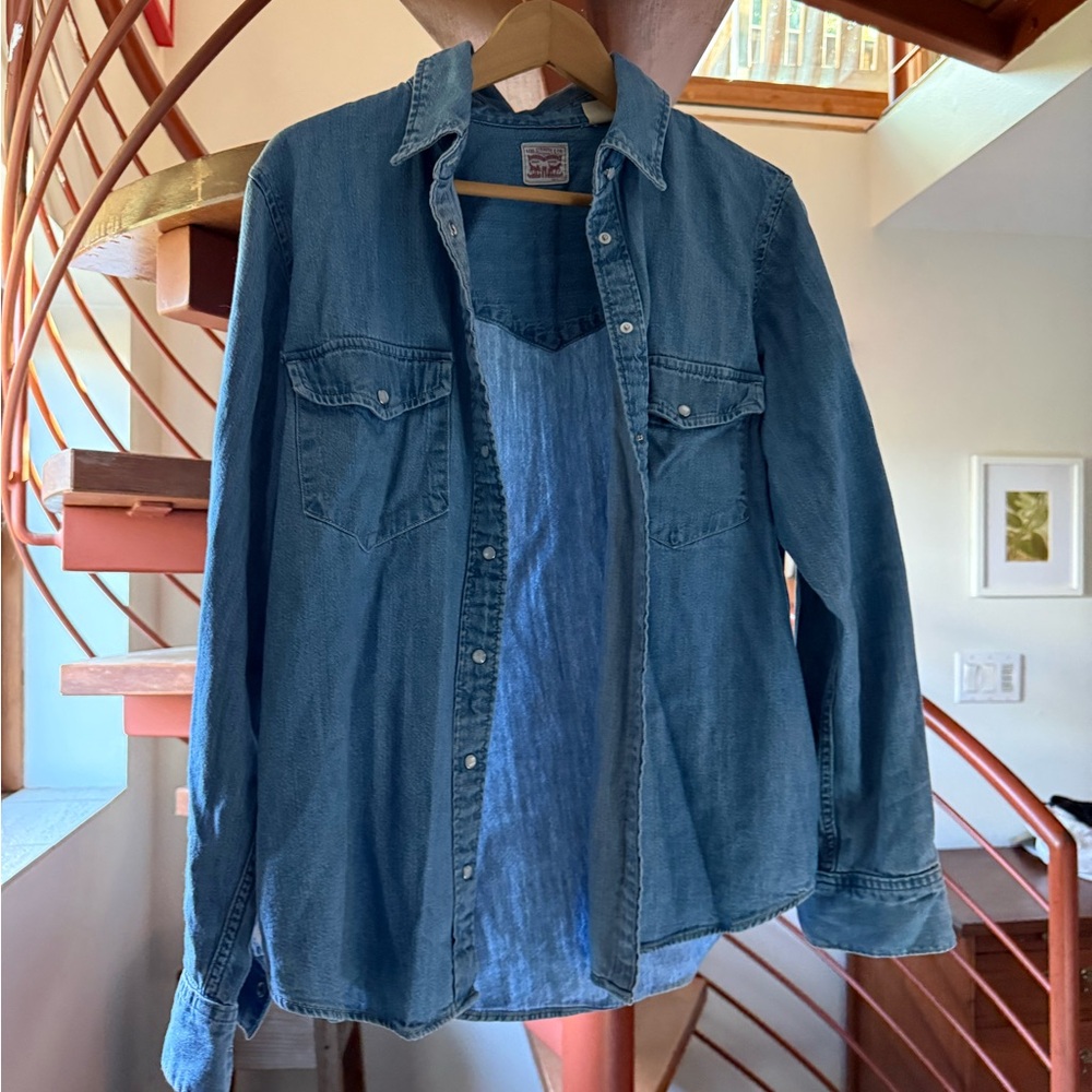 Levi's Classic Blue Jean button down